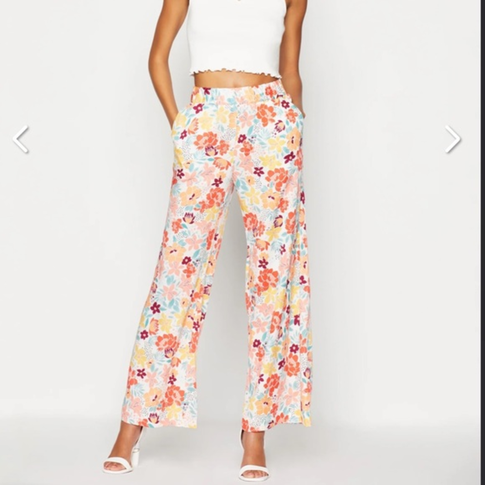 BCBGeneration Wide Leg Pants White Floral Pockets 100% Tencel Women’s S(M) NWOT